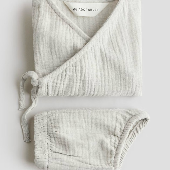 2-Piece Cotton Muslin Gray Baby Kimono Top + Bloomers 6M - Picture 2 of 5